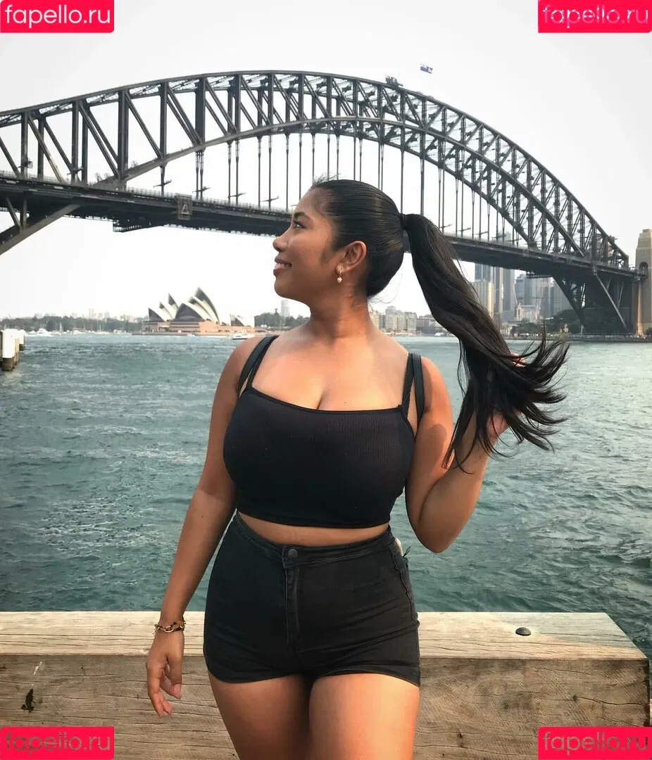 Sml.Prsn Onlyfans Photo Gallery 