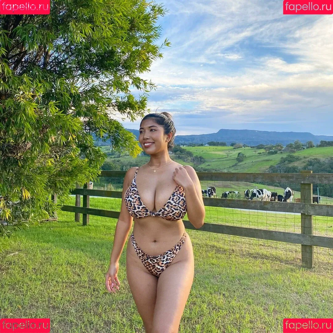 Sml.Prsn Onlyfans Photo Gallery 