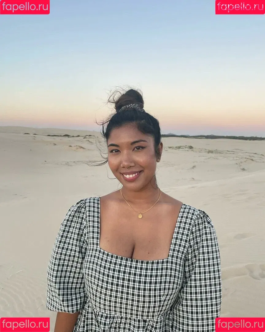 Sml.Prsn Onlyfans Photo Gallery 