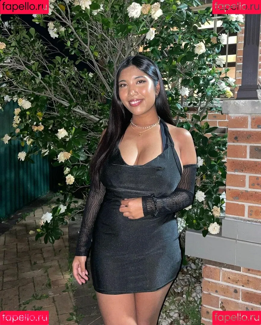 Sml.Prsn Onlyfans Photo Gallery 