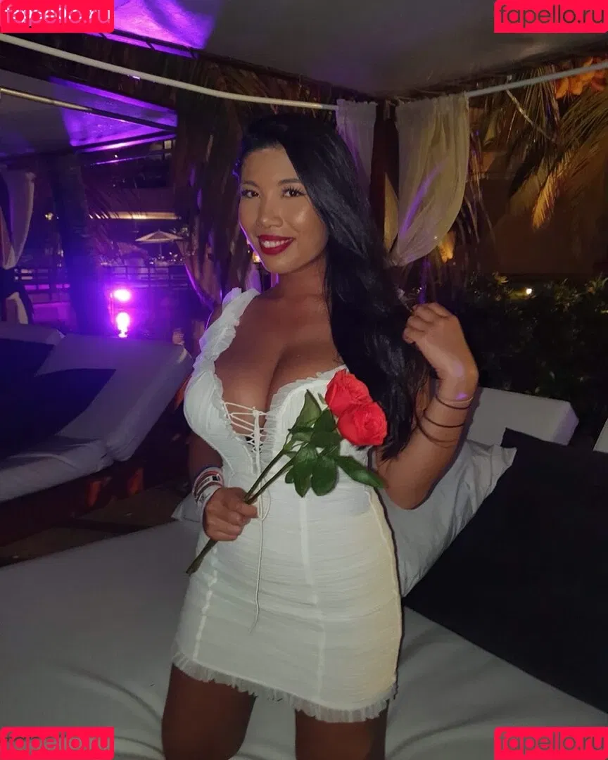Sml.Prsn Onlyfans Photo Gallery 