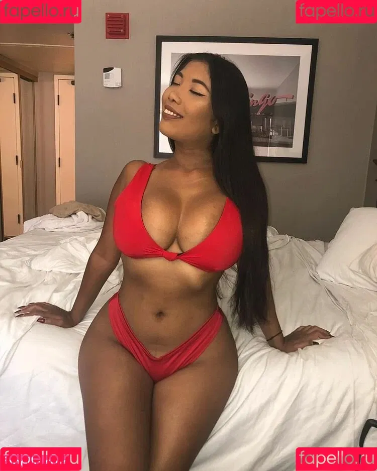 Sml.Prsn Onlyfans Photo Gallery 