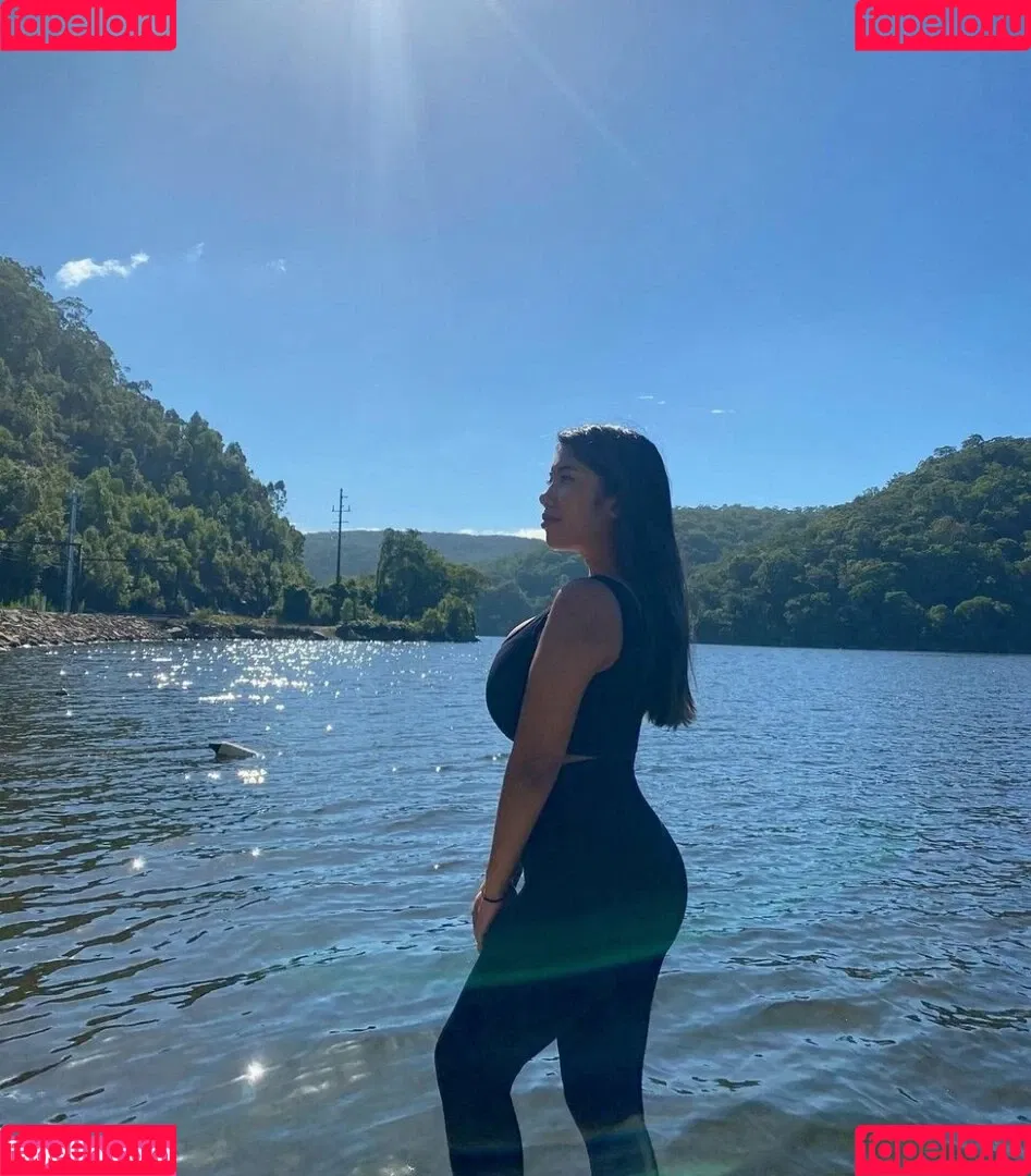 Sml.Prsn Onlyfans Photo Gallery 