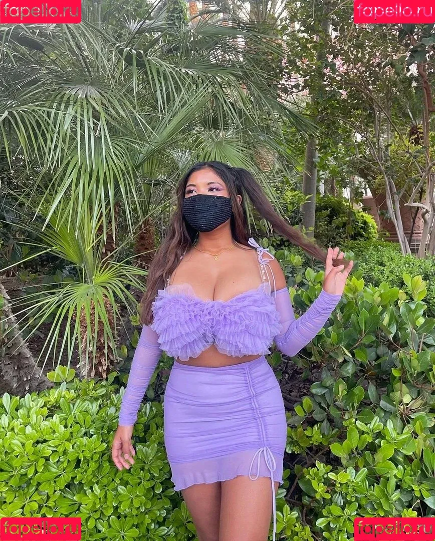 Sml.Prsn Onlyfans Photo Gallery 