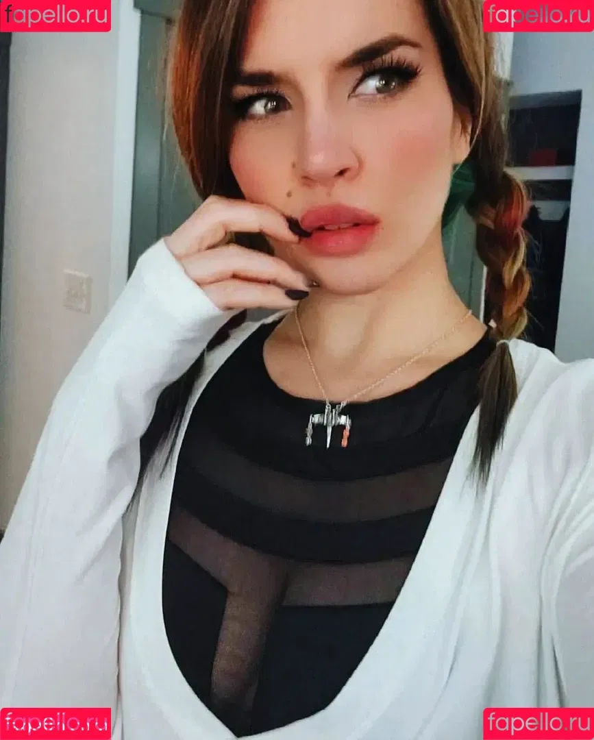 Kat Gunn Onlyfans Photo Gallery 