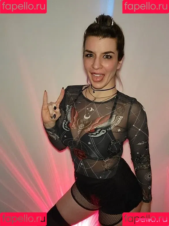 Kat Gunn Onlyfans Photo Gallery 