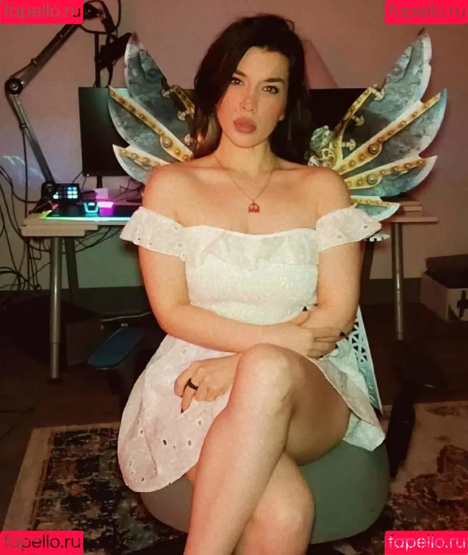 Kat Gunn Onlyfans Photo Gallery 