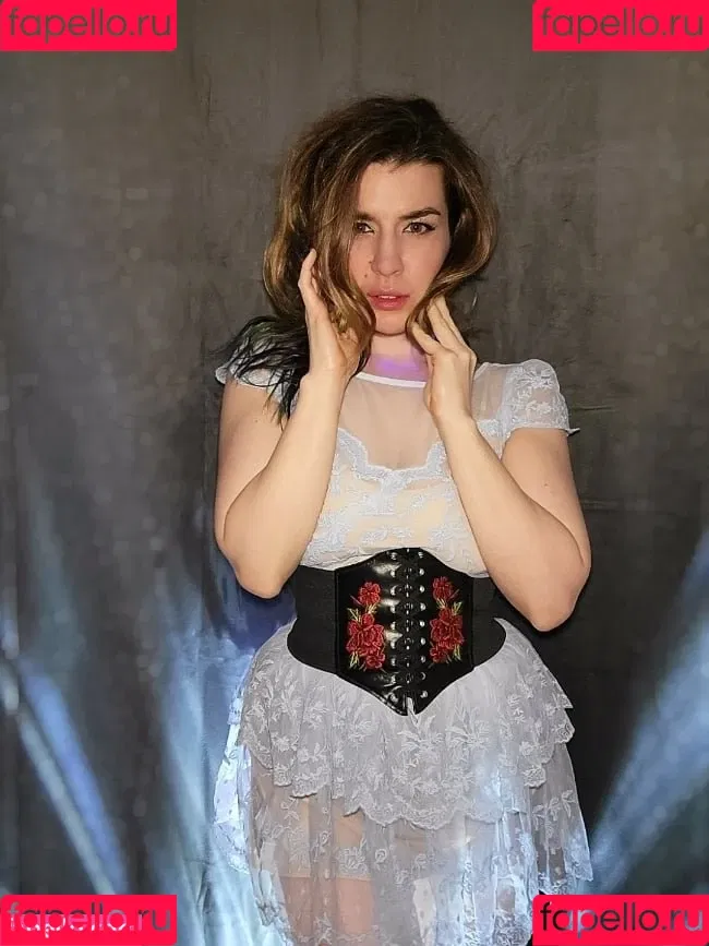 Kat Gunn Onlyfans Photo Gallery 
