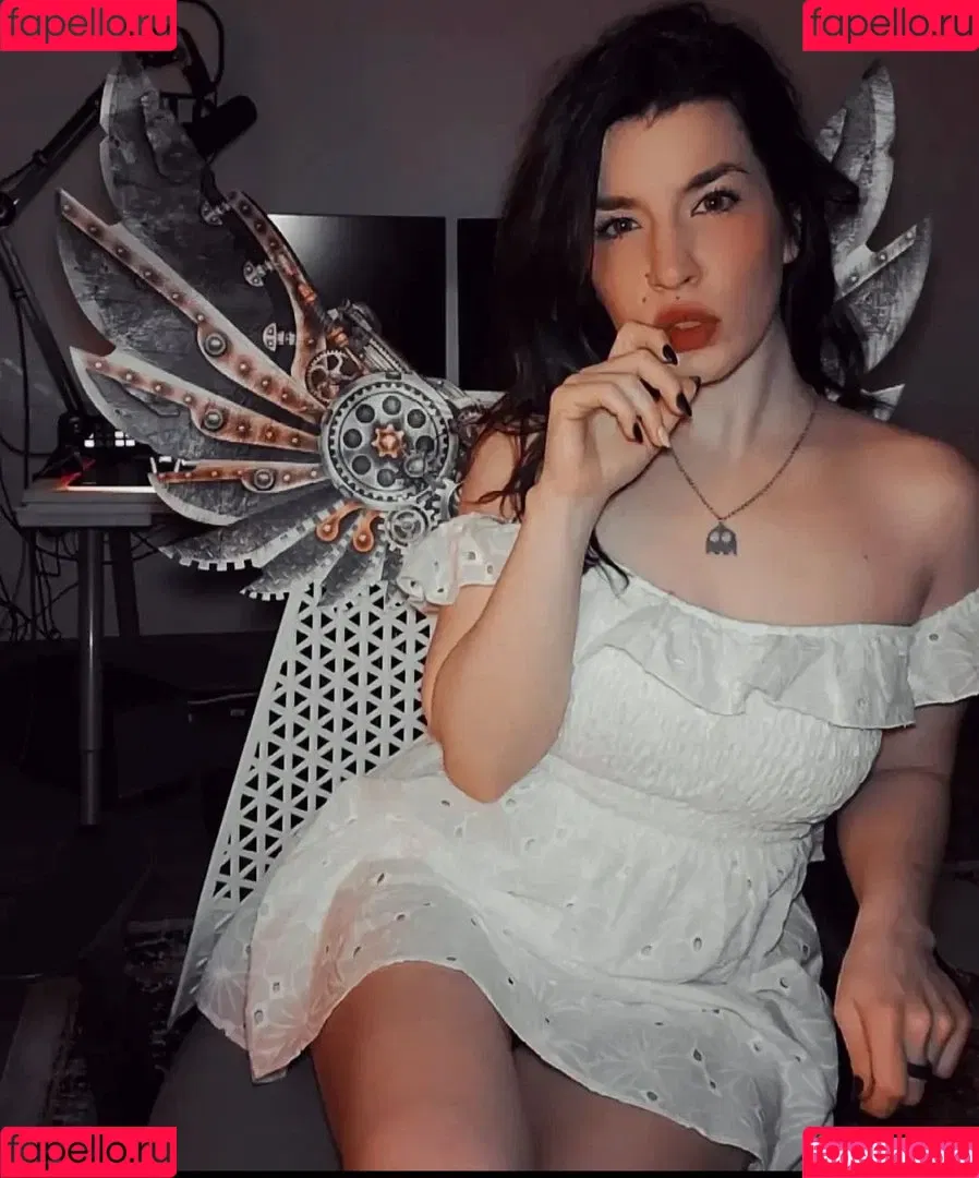 Kat Gunn Onlyfans Photo Gallery 