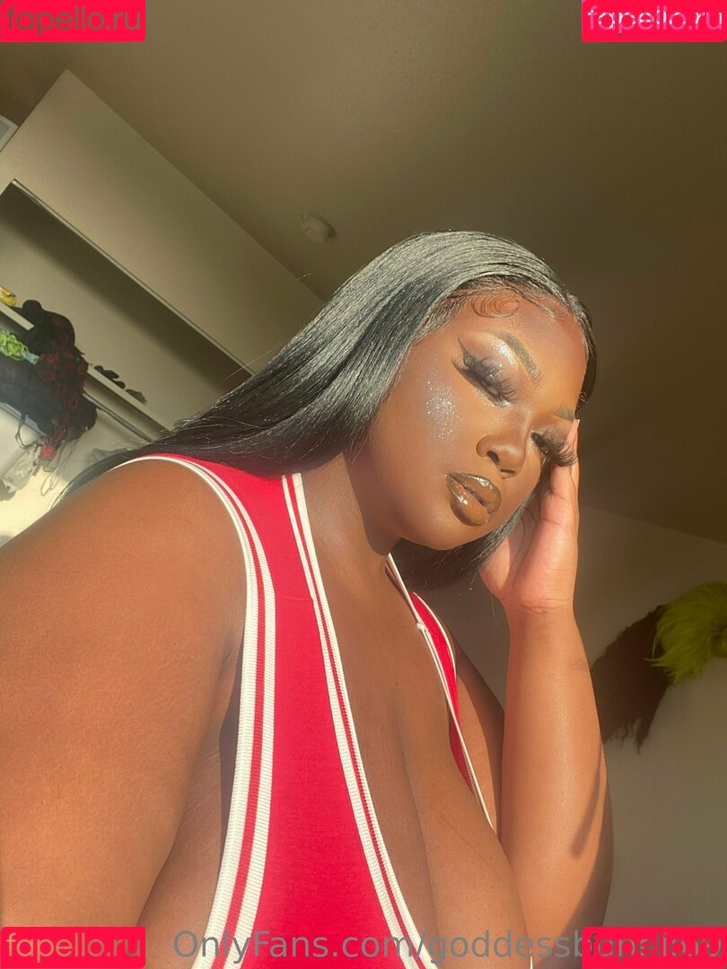 kianakakez Onlyfans Photo Gallery 