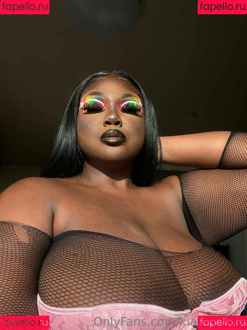 kianakakez Onlyfans Photo Gallery 
