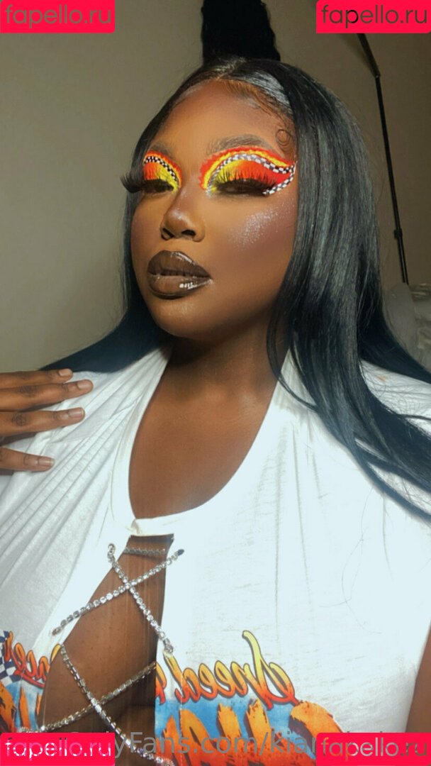 kianakakez Onlyfans Photo Gallery 