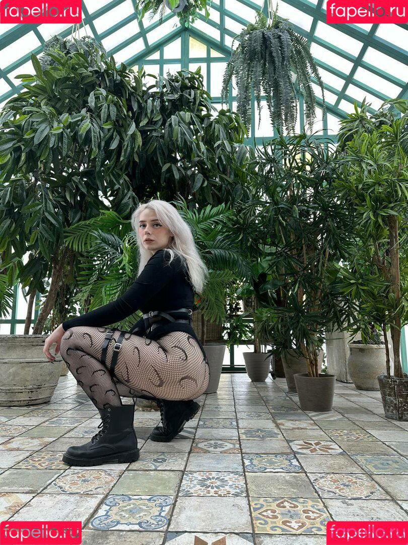 Sveta Sollar Onlyfans Photo Gallery 