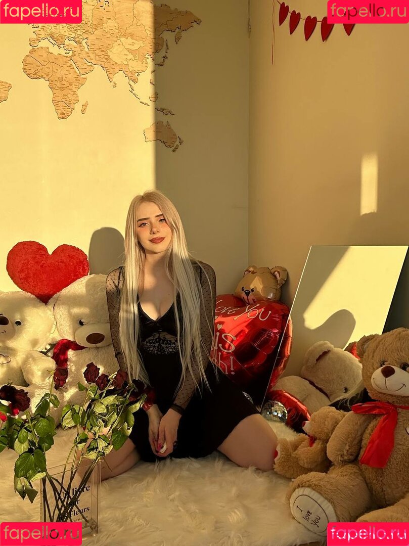 Sveta Sollar Onlyfans Photo Gallery 