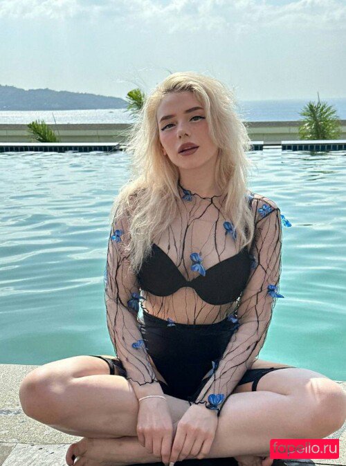 Sveta Sollar Nude Onlyfans Photo 21