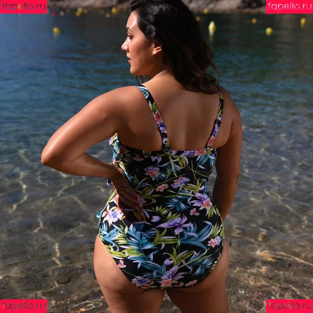 Yasmine MInovski Onlyfans Photo Gallery 