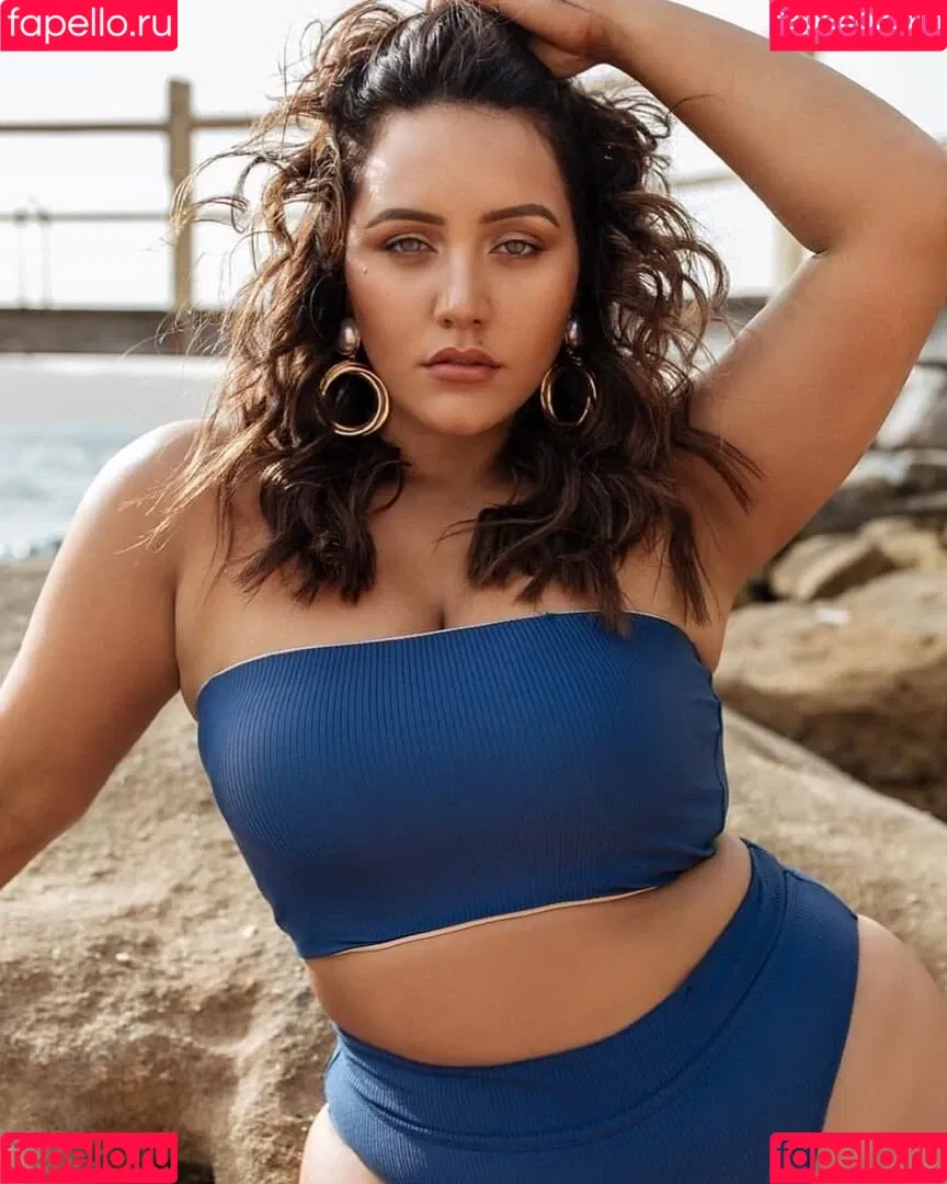 Yasmine MInovski Onlyfans Photo Gallery 