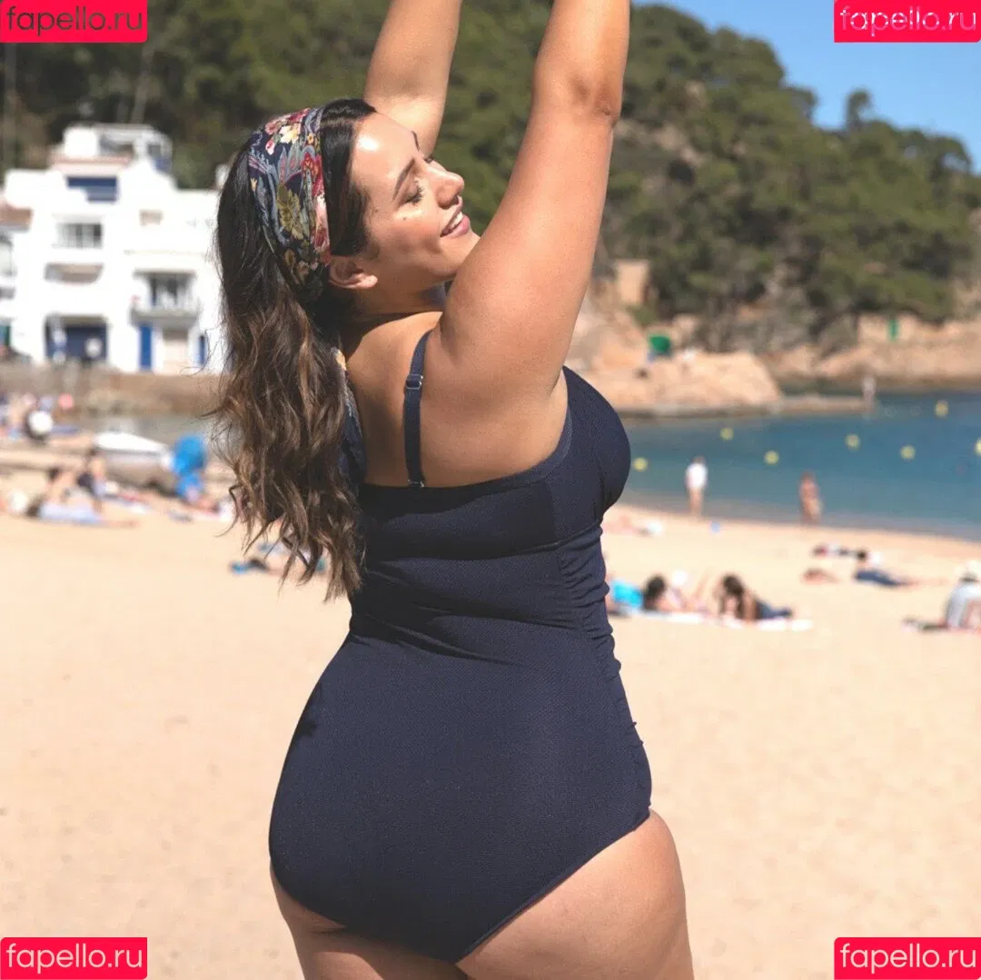 Yasmine MInovski Onlyfans Photo Gallery 