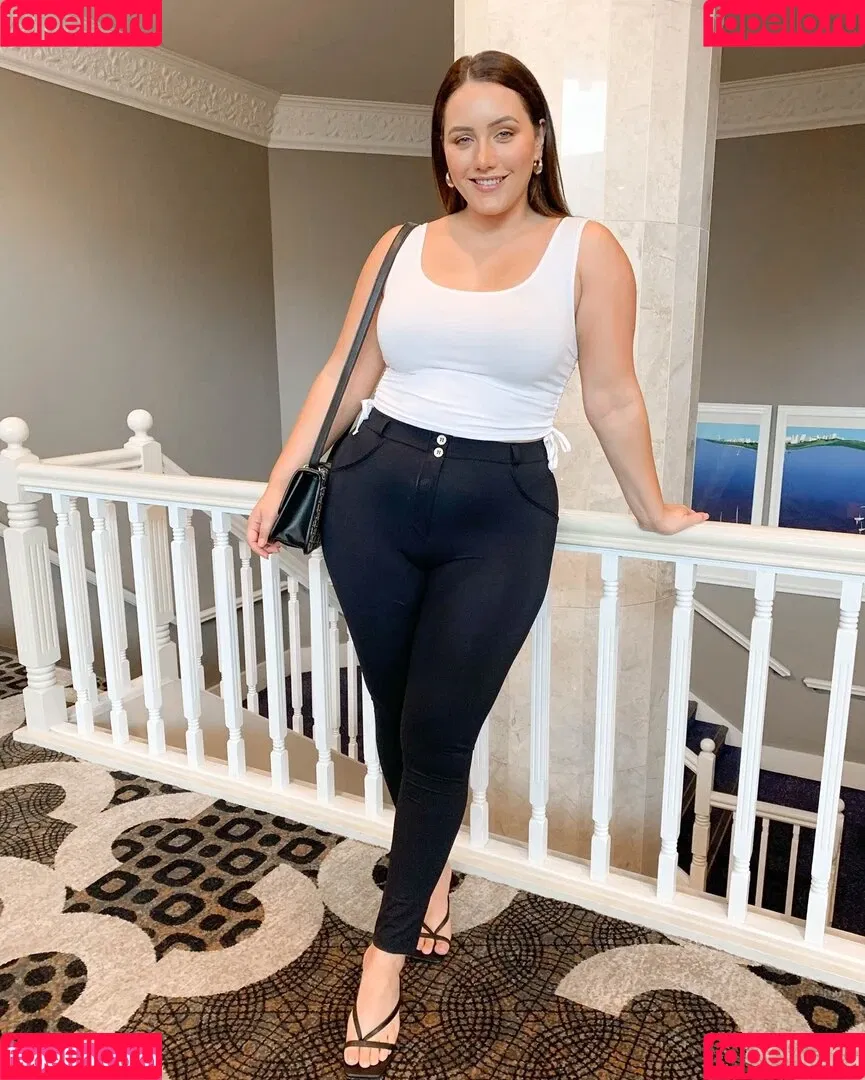 Yasmine MInovski Onlyfans Photo Gallery 