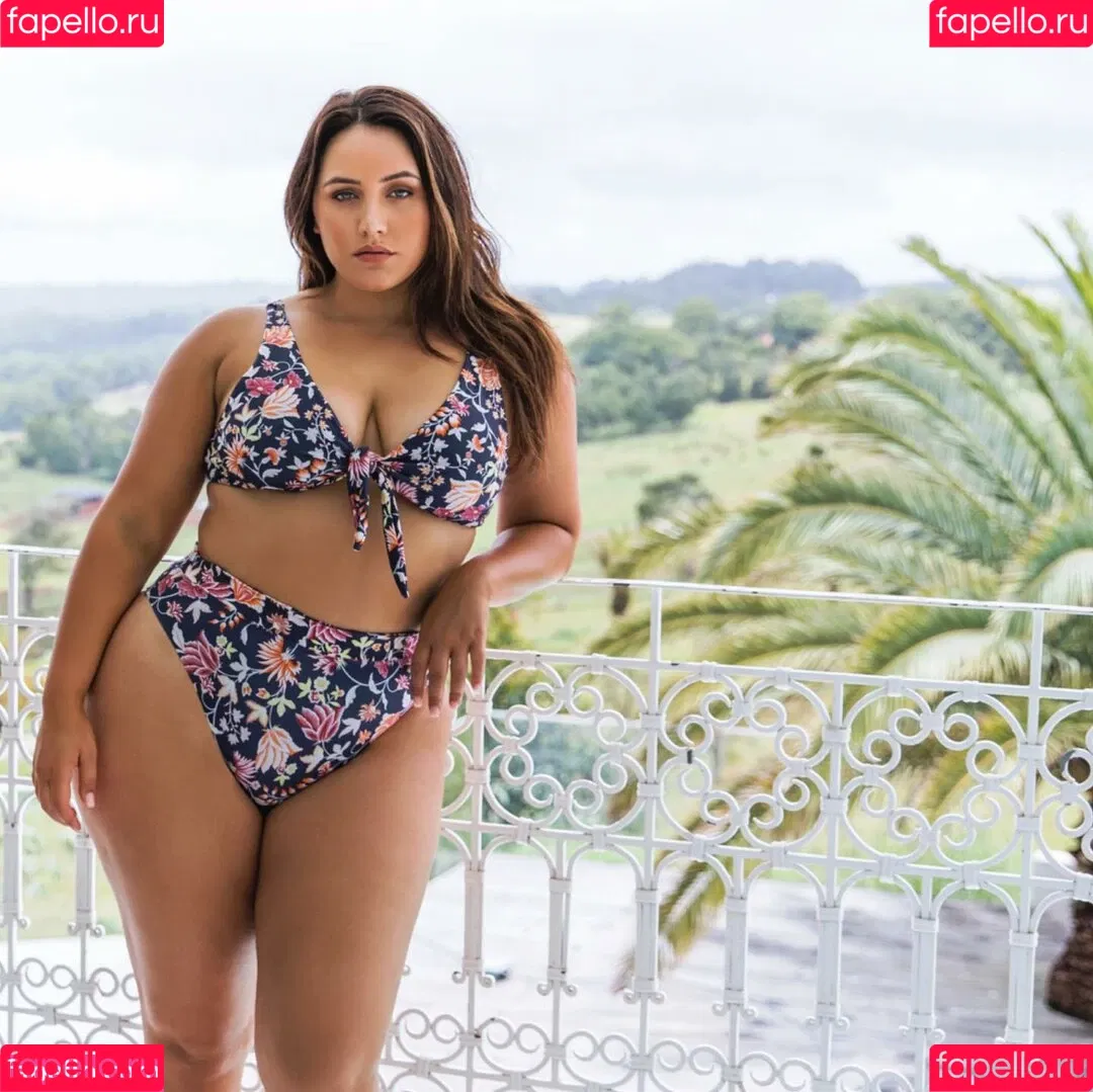 Yasmine MInovski Onlyfans Photo Gallery 