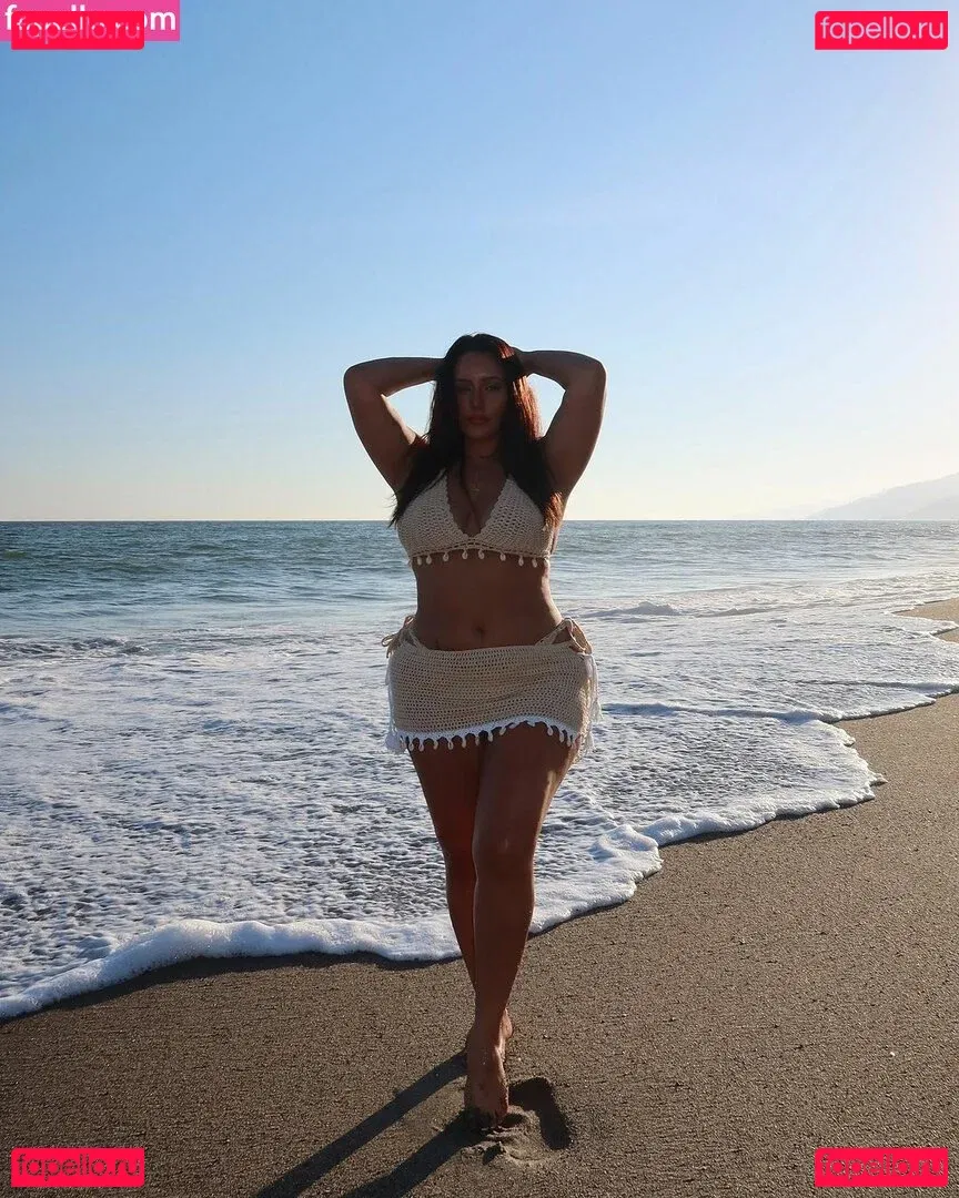 Yasmine MInovski Onlyfans Photo Gallery 