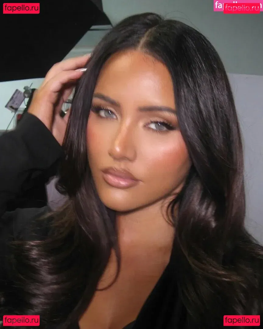 Yasmine MInovski Onlyfans Photo Gallery 