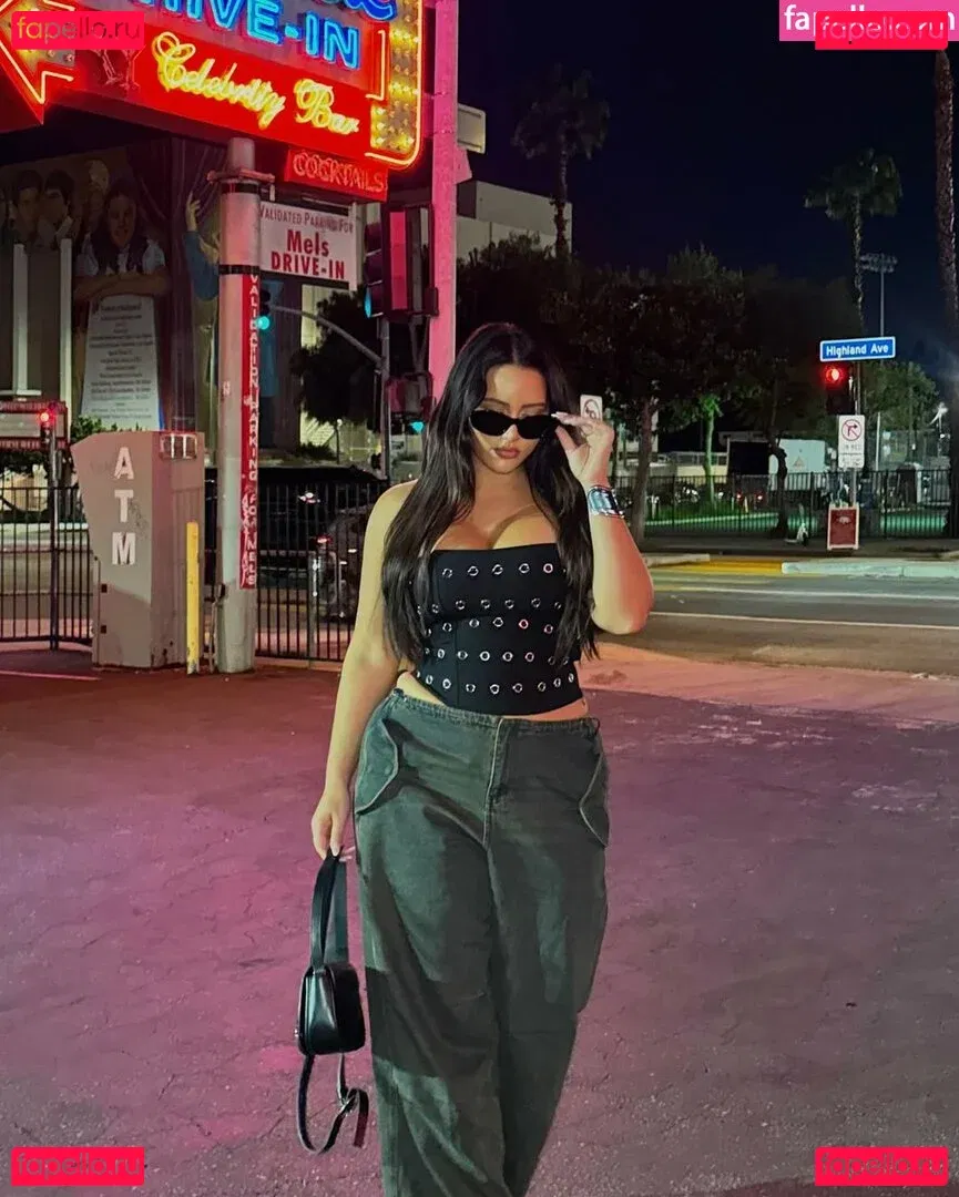 Yasmine MInovski Onlyfans Photo Gallery 