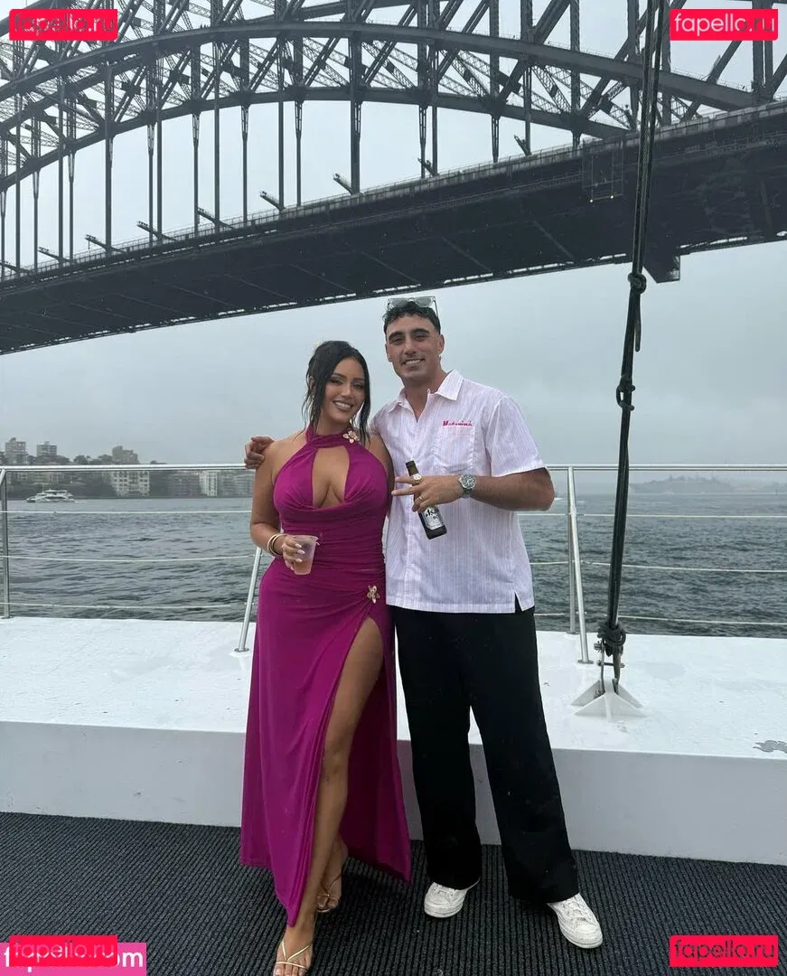 Yasmine MInovski Onlyfans Photo Gallery 