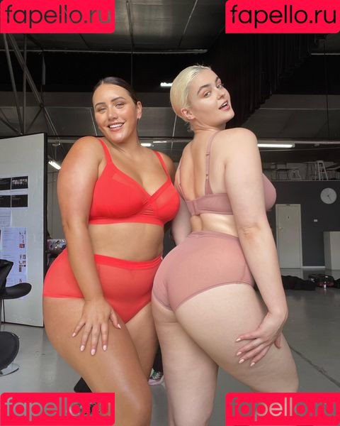 Yasmine MInovski Onlyfans Photo Gallery 