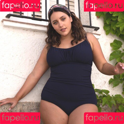 Yasmine MInovski Onlyfans Photo Gallery 