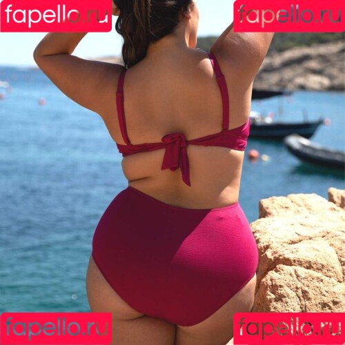 Yasmine MInovski Onlyfans Photo Gallery 