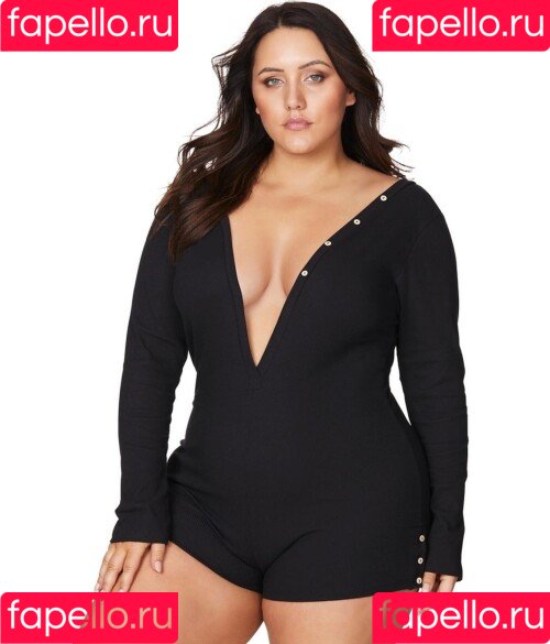 Yasmine MInovski Onlyfans Photo Gallery 