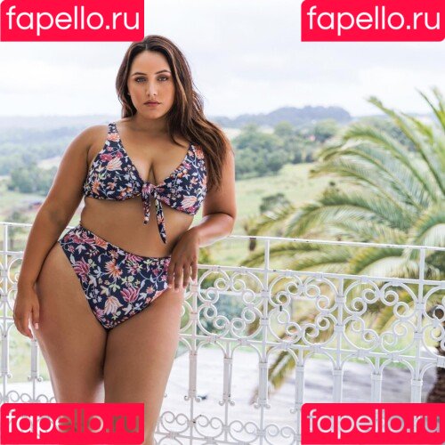 Yasmine MInovski Onlyfans Photo Gallery 