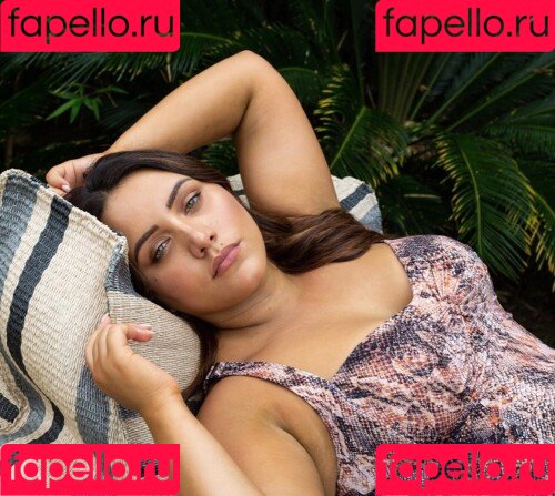 Yasmine MInovski Onlyfans Photo Gallery 