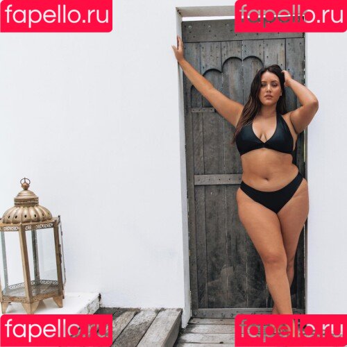 Yasmine MInovski Onlyfans Photo Gallery 