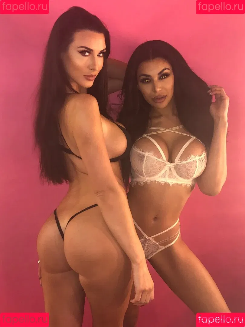 oliviaberzinc Onlyfans Photo Gallery 