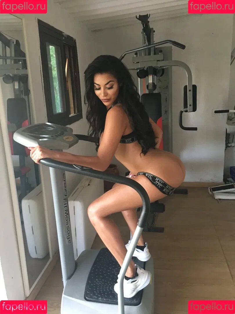 oliviaberzinc Onlyfans Photo Gallery 