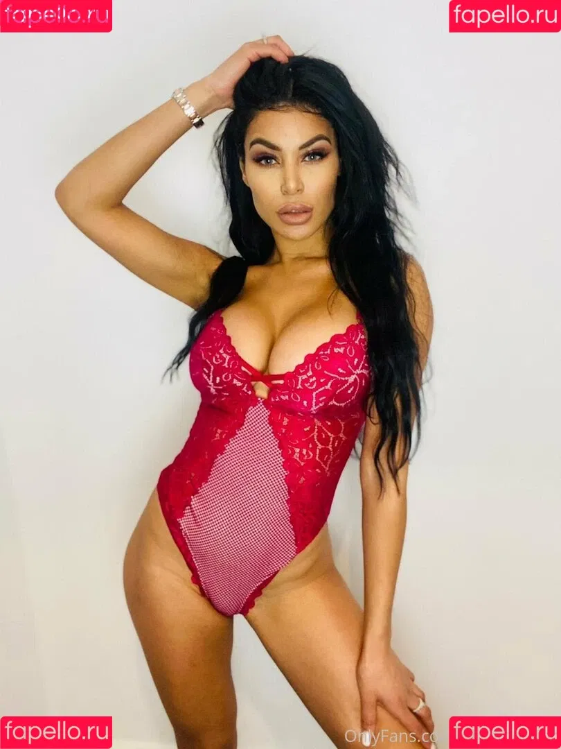 oliviaberzinc Onlyfans Photo Gallery 