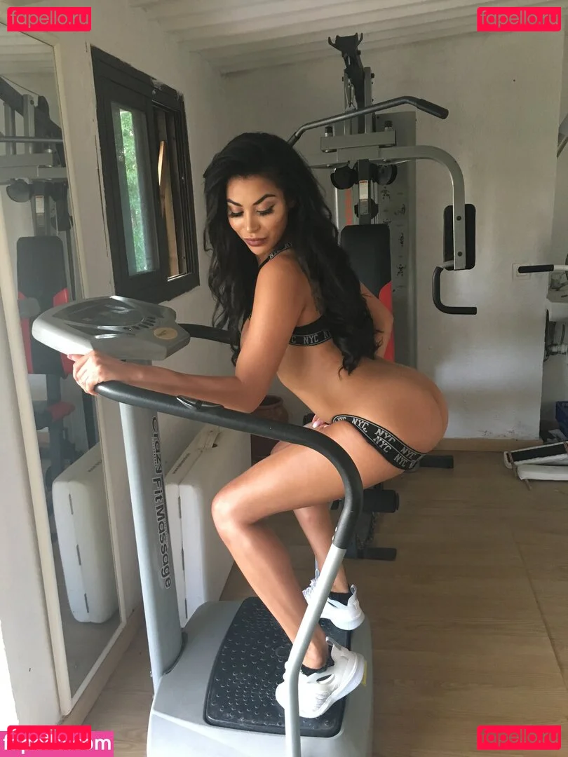 oliviaberzinc Onlyfans Photo Gallery 