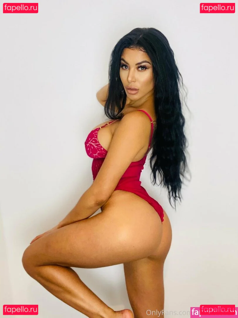oliviaberzinc Onlyfans Photo Gallery 