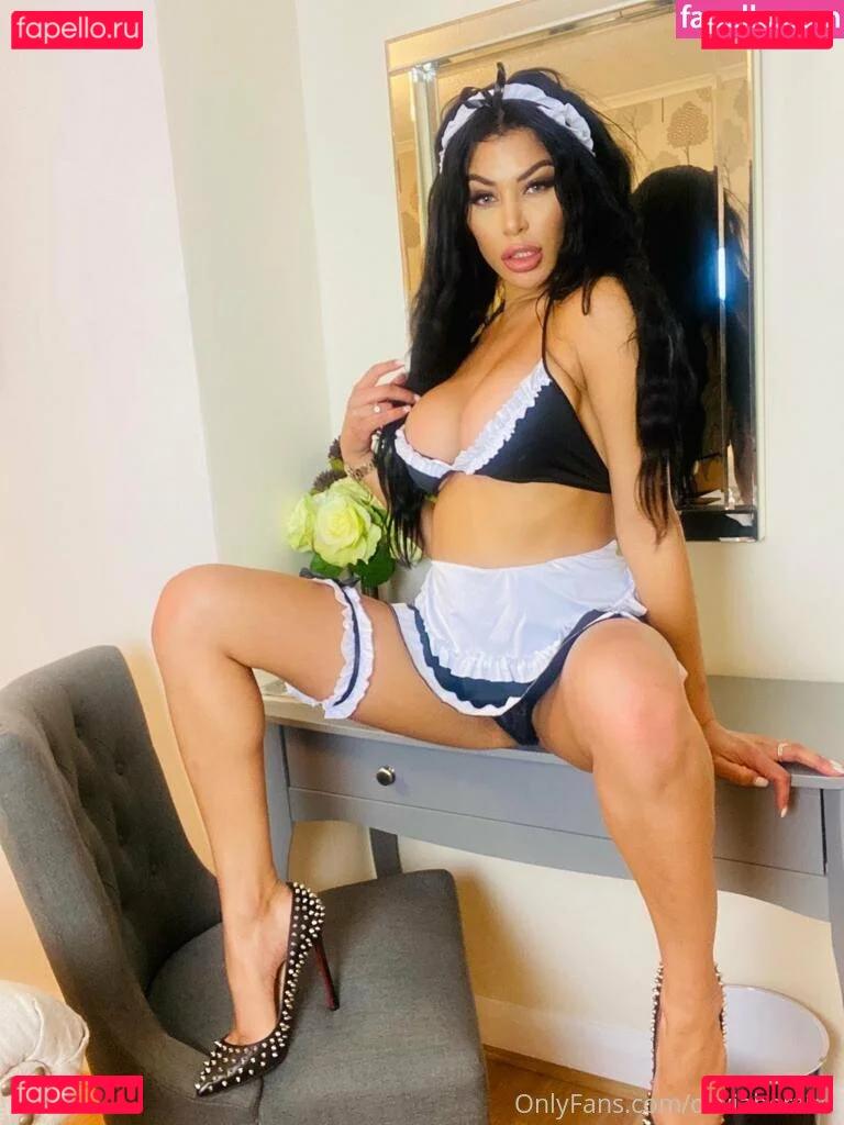 oliviaberzinc Onlyfans Photo Gallery 
