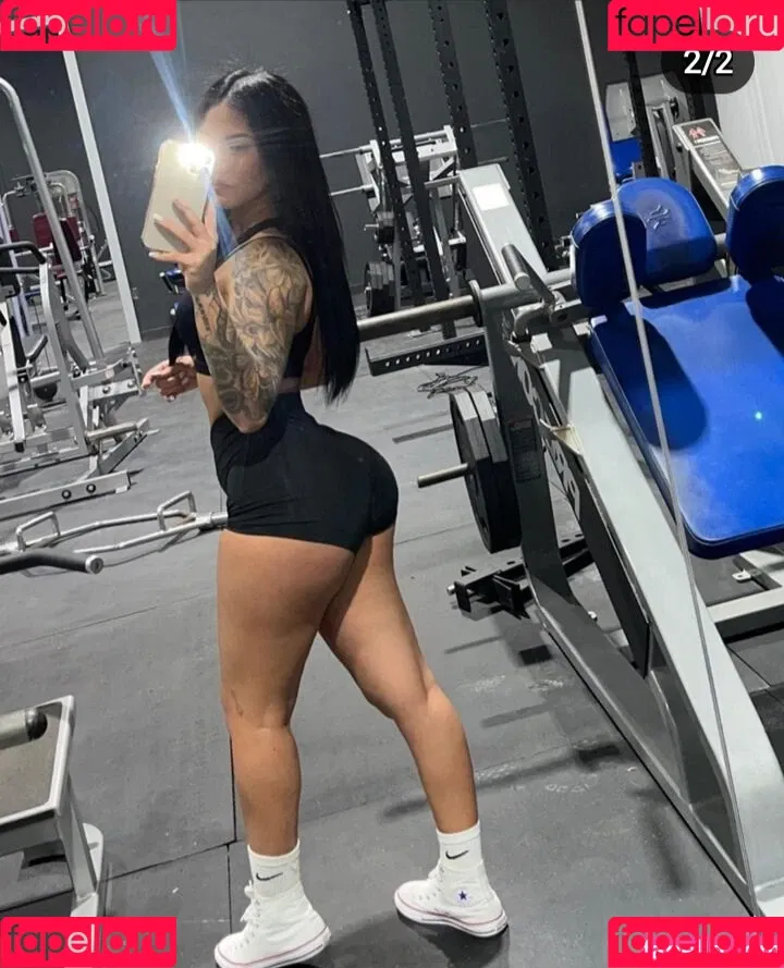 clauguzman Onlyfans Photo Gallery 