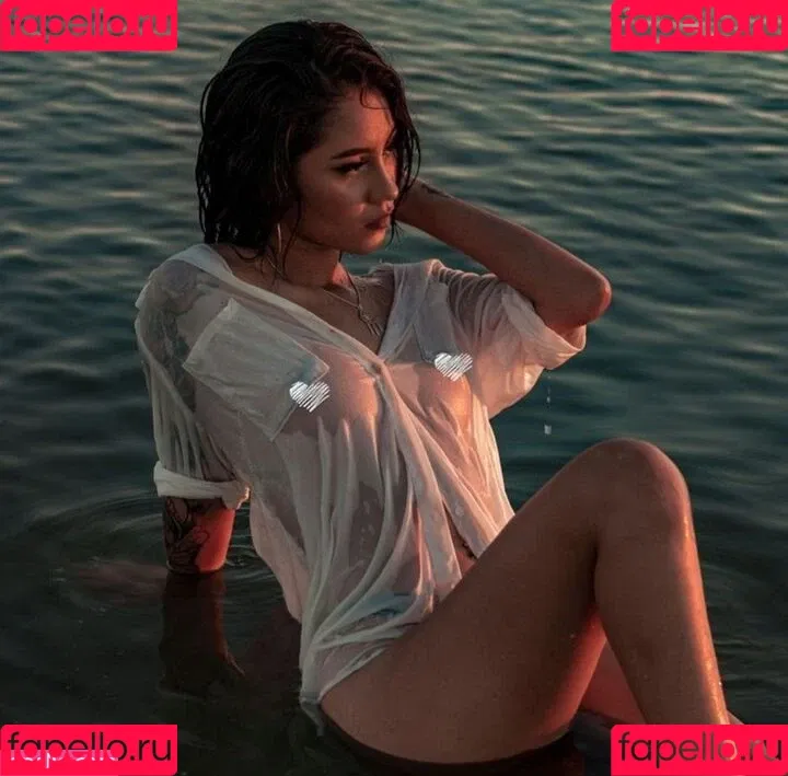 clauguzman Onlyfans Photo Gallery 