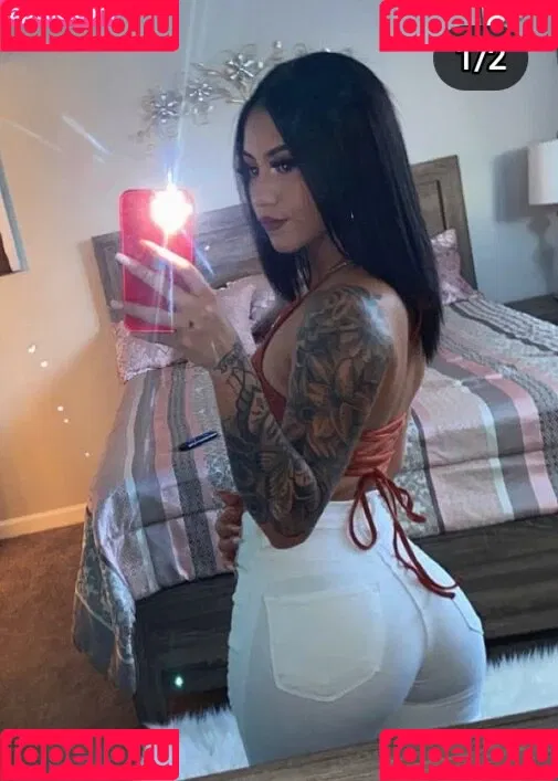 clauguzman Onlyfans Photo Gallery 
