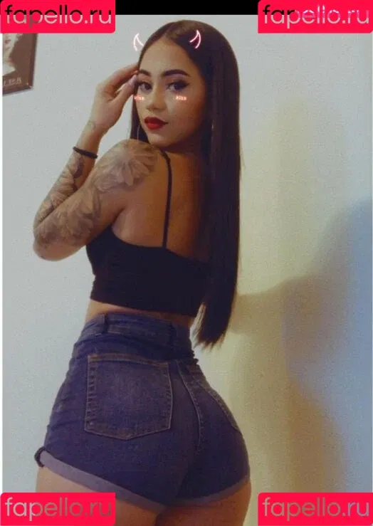 clauguzman Onlyfans Photo Gallery 