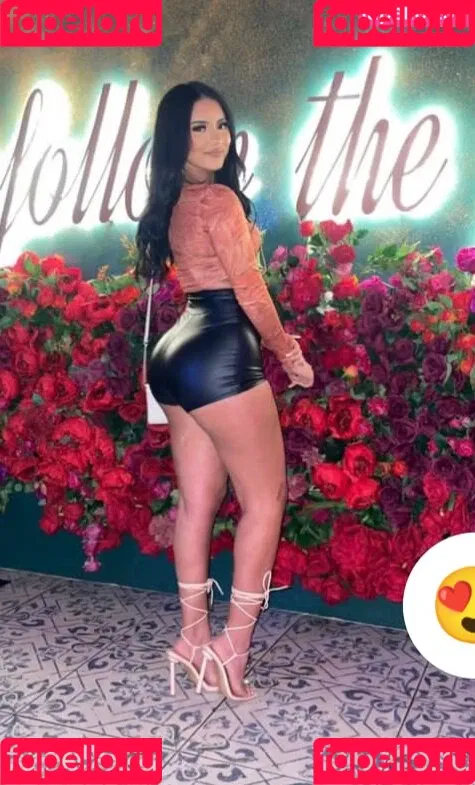 clauguzman Onlyfans Photo Gallery 