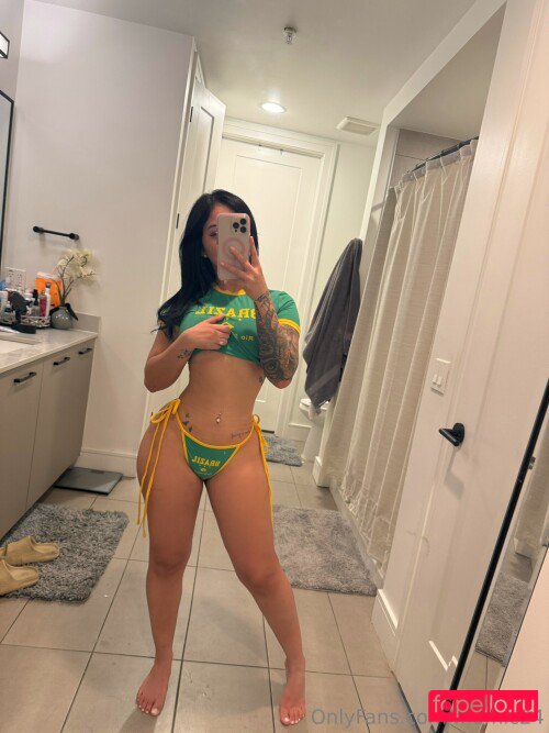 clauguzman Nude Onlyfans Photo 40