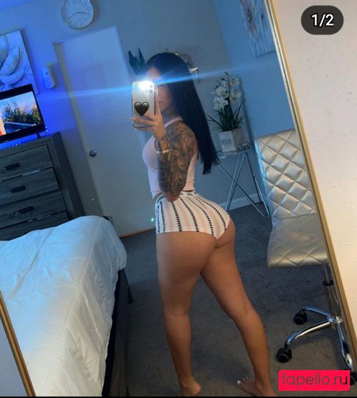 clauguzman Nude Onlyfans Photo 6