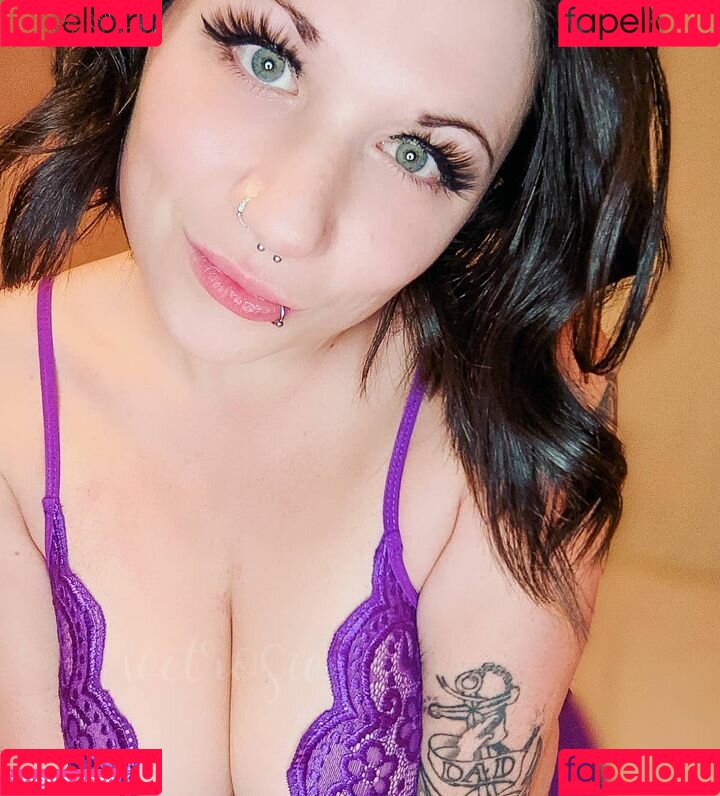 wetrosie Onlyfans Photo Gallery 