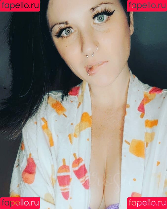 wetrosie Onlyfans Photo Gallery 